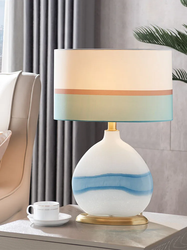 Kallite kohandatud luksus klaas Vahemere tabel lamp magamistuba öö lambi Euroopa lihtne valge laua lamp 1